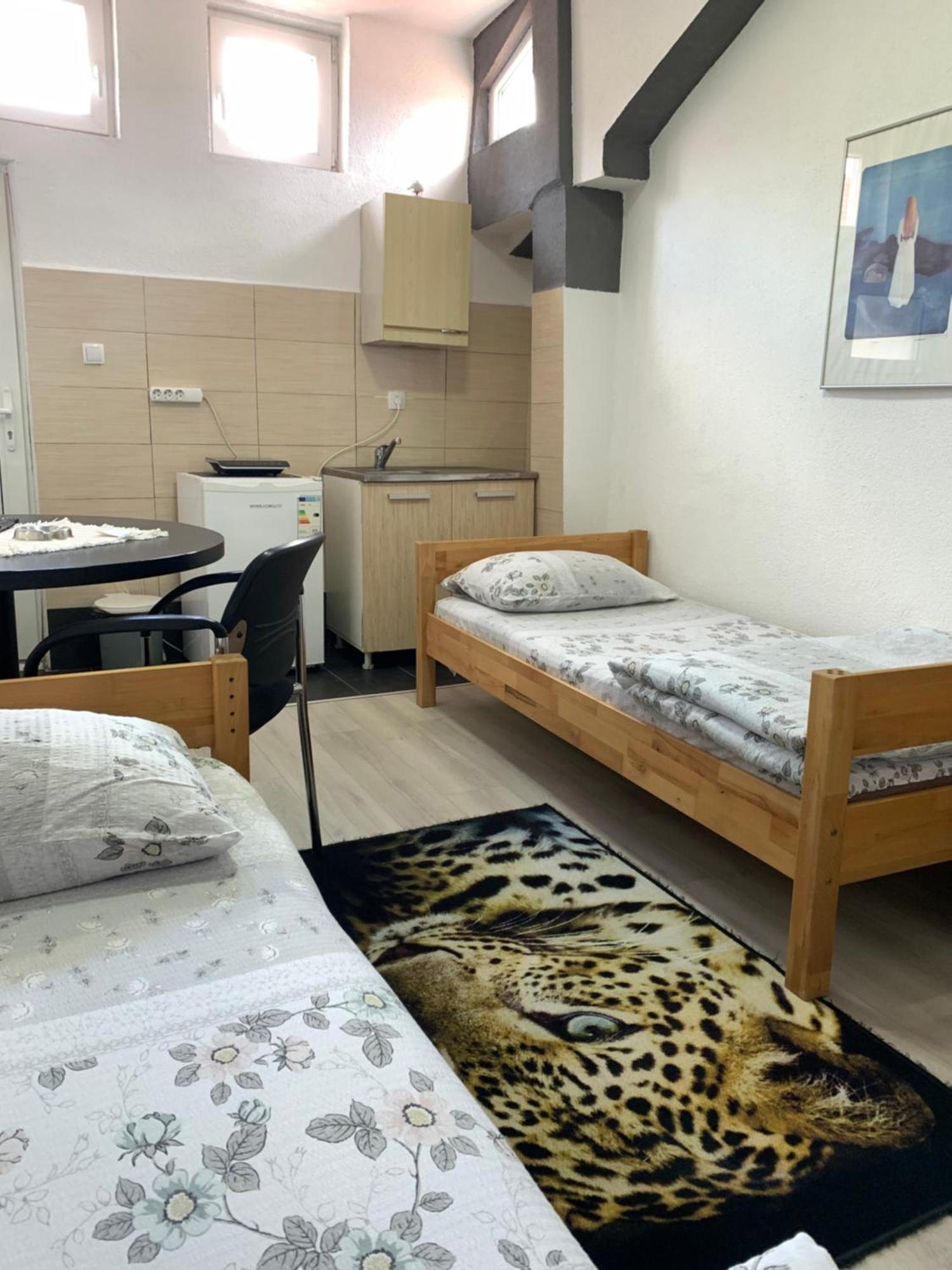 Apartmani & Restoran -S O K O- Сеница Экстерьер фото