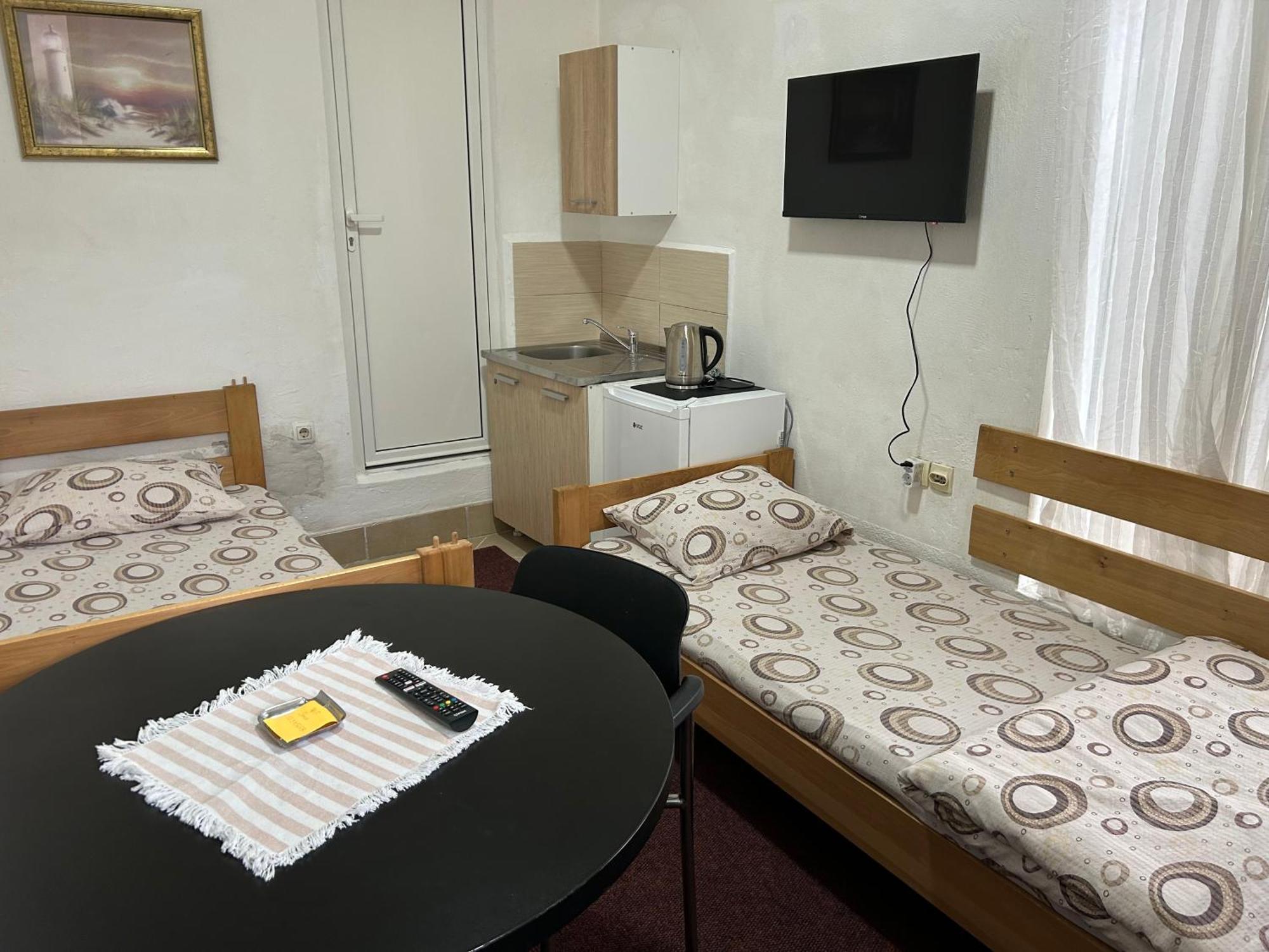 Apartmani & Restoran -S O K O- Сеница Экстерьер фото